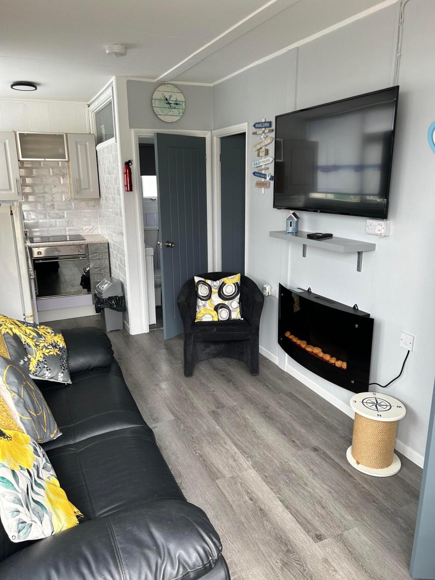 Cozy Seaside Chalet In Bridlington Exteriör bild